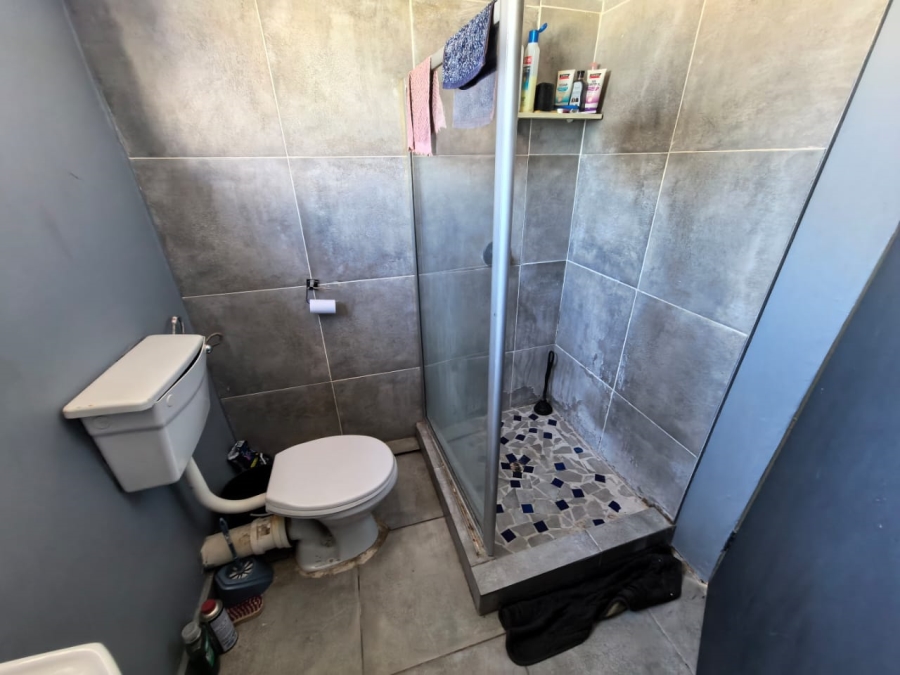 8 Bedroom Property for Sale in Turf Hall Estate Western Cape